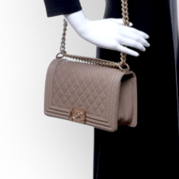 Medium Boy Flap Bag Quilted Caviar Leather Beige Authentic - Picture 3 of 16